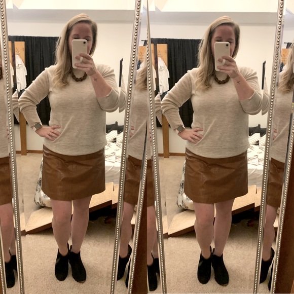 Meet your Posher, Allie - Picture 1 of 1